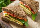 Sándwich integral vegetal con queso