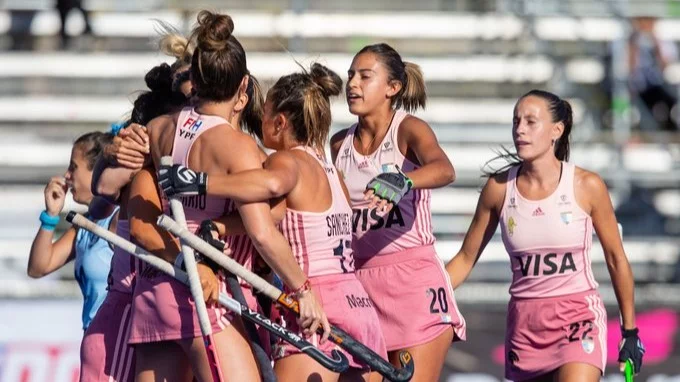 Goleada de Las Leonas, en el debut en Chile: 6 a 0 ante Uruguay