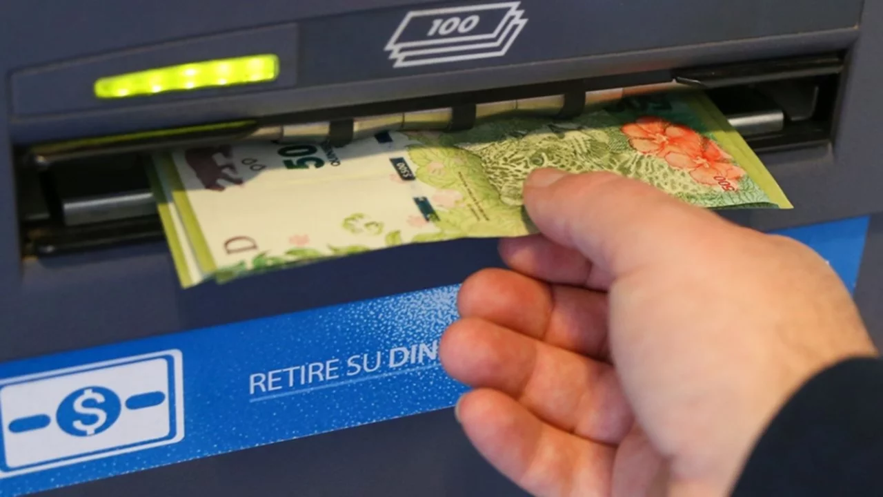 Según el Indec, los salarios subieron 54,1% en 2021 y quedaron 3,4 puntos por encima de la inflación