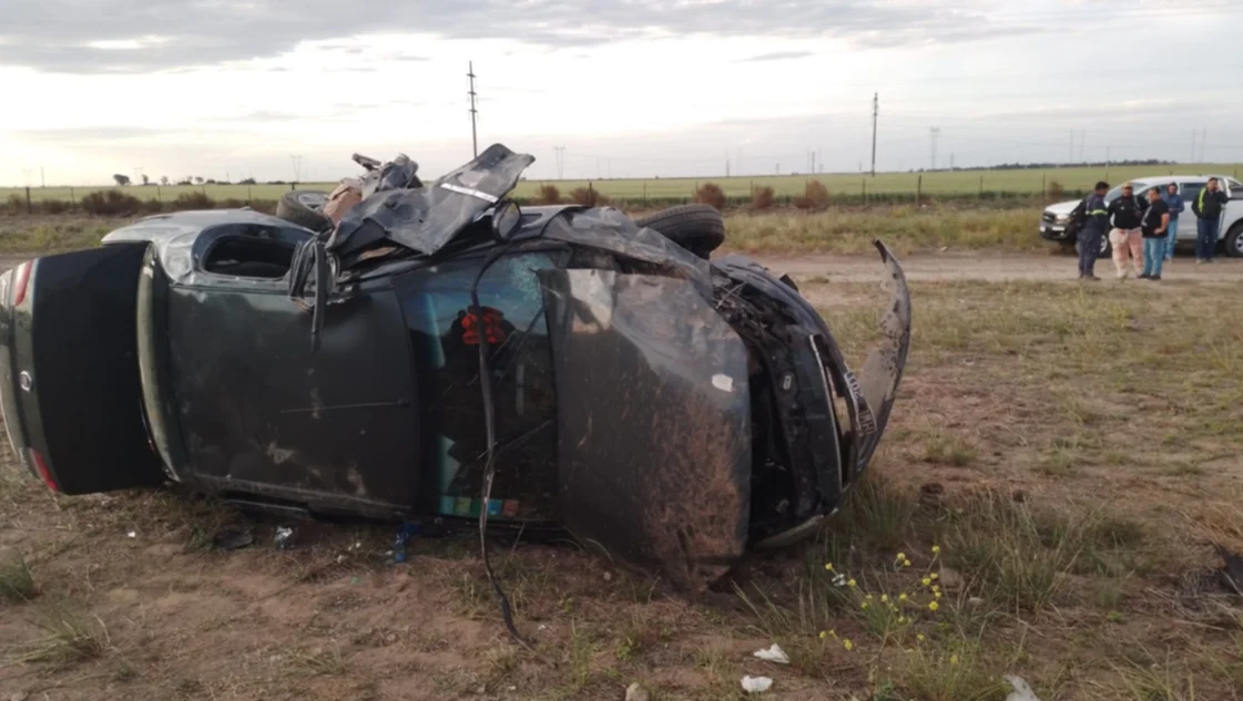 Vuelco en la ruta 51: cuatro personas fueron hospitalizadas