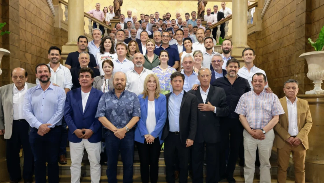 Escenario político: intendentes peronistas, en alerta por la motosierra