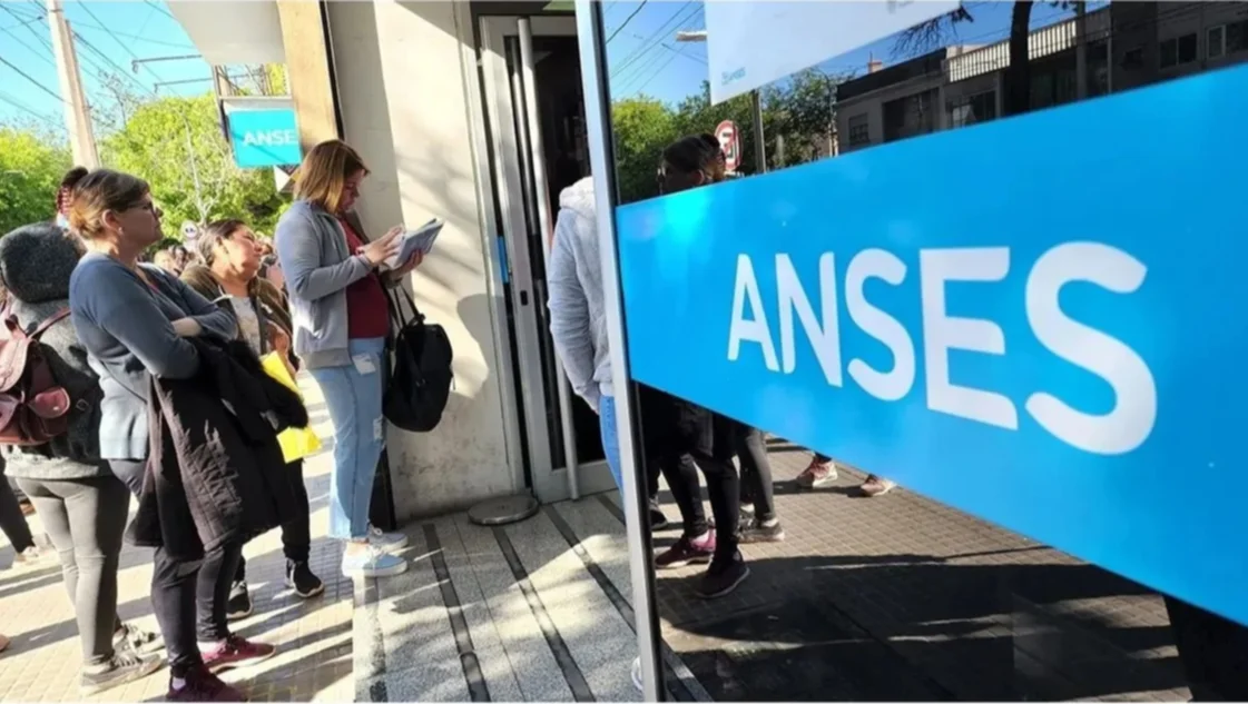 Aumentaron la AUH y la Tarjeta Alimentar para el mes de septiembre