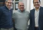 Moccero firmó el contrato para ampliar la red de agua en un sector de Santa Trinidad