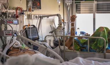 Hospitales bonaerenses piden responsabilidad y gremios porteños advierten sobre colapso