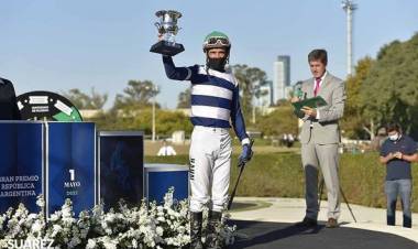 El jockey Gonzalo Hahn representó a Coronel Suárez en el Gran Premio de las Américas