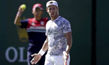 Schwartzman retrocedió al puesto 16 y quedó por debajo de Federer