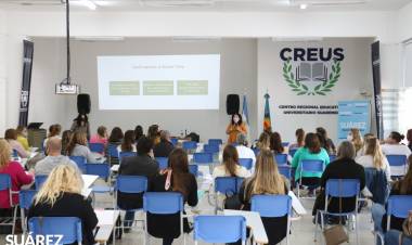 Primera clase presencial en CREUS de la licenciatura en Educación