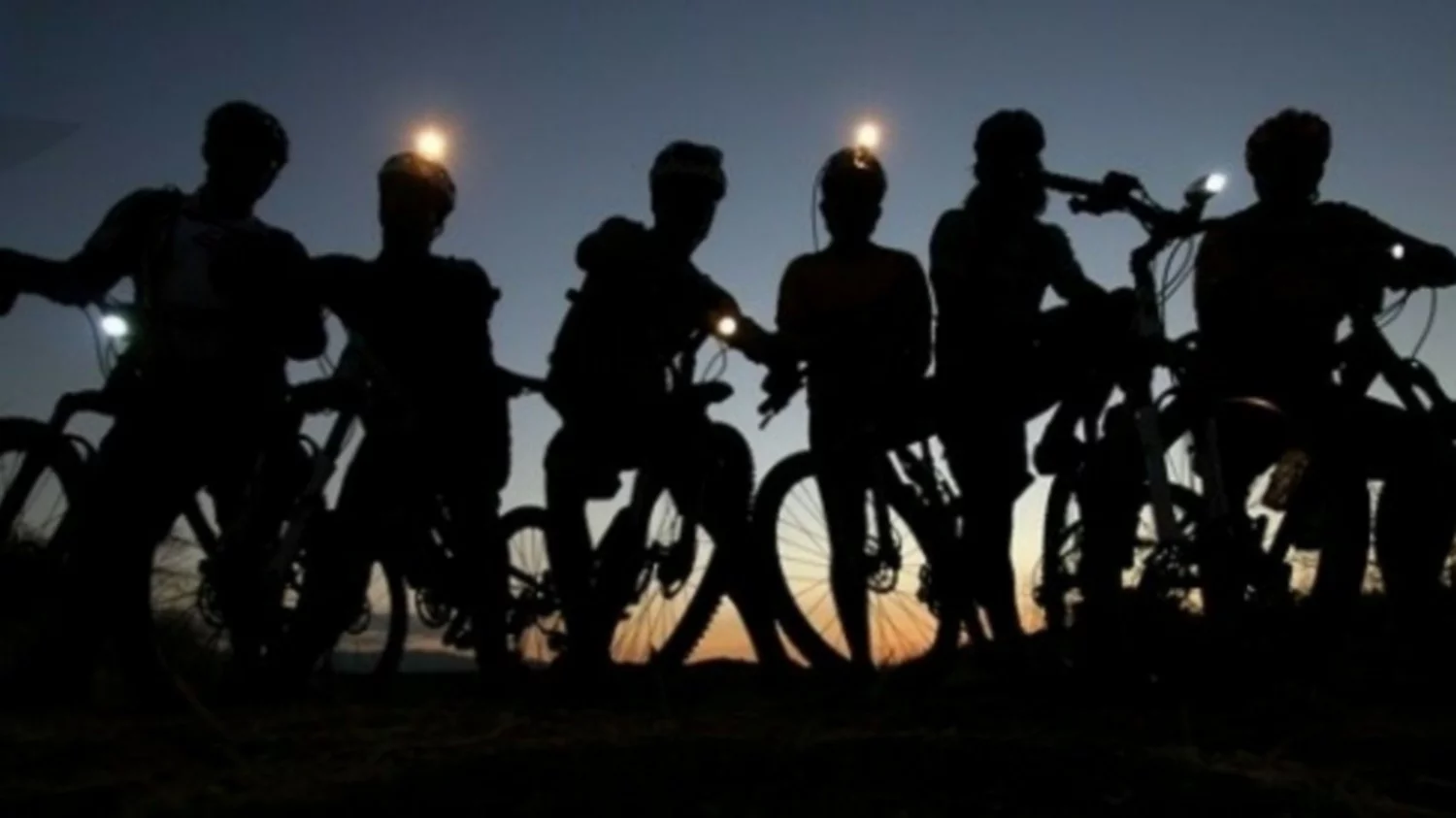 Bicicleteada solidaria en Saldungaray: invitan a pedalear bajo la última luna llena del año