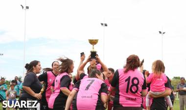 Las Tatanas ganaron el torneo de fútbol femenino "Elizabeth Minig"