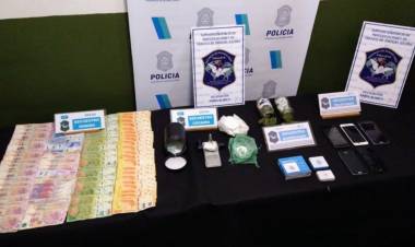Vendía droga y la cobraba con Cuenta DNI: hubo allanamientos y un detenido