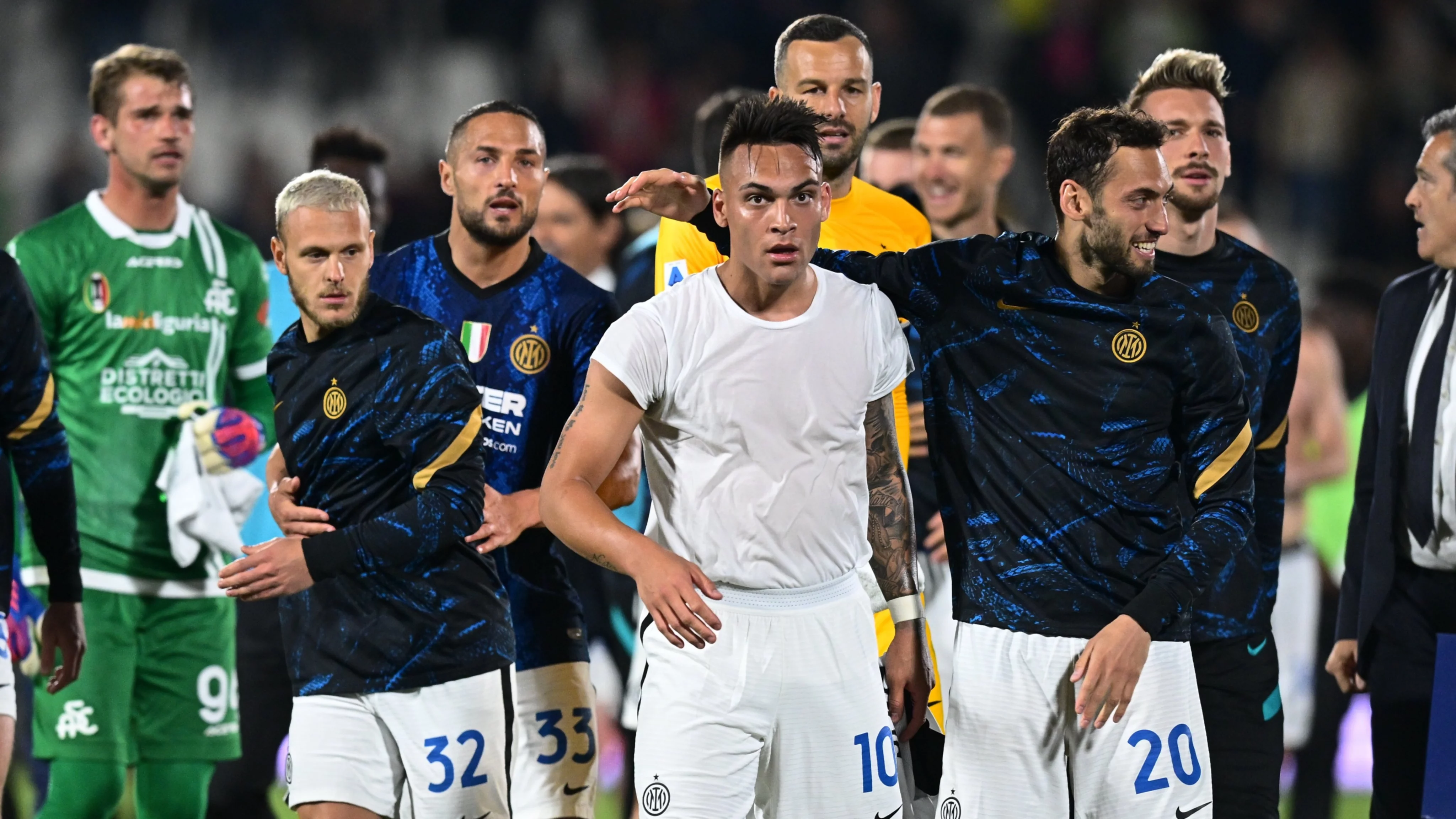 El Inter juega el clásico ante Milan, en busca de la final de la Copa Italia