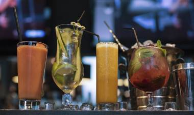 Proponen que bares y boliches que venden alcohol estén obligados a dar agua gratis