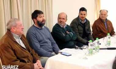 La Provincia financiará obras por 30 millones de pesos en el Agrupamiento Industrial de Huanguelén