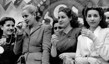 A 70 años de su fallecimiento, recuerdan a Eva Perón en todo el país