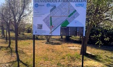 Se instaló un cartel con el plano de Huanguelén con información de referencia y de servicios turístico