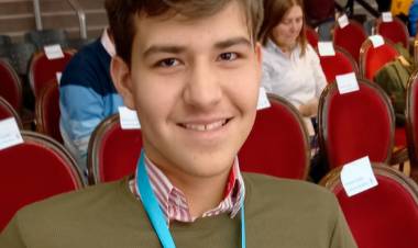 Se estrenó en el Teatro Argentino de La Plata “Felicia”, la obra musical del joven suarense Manuel Avich