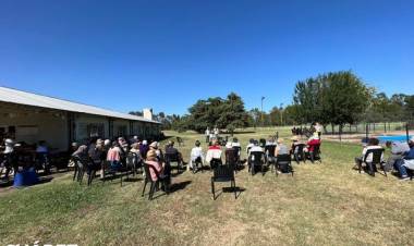 Interesante charla sobre “Desarrollo de Huertas y Compost”