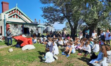 Huanguelén: multitudinaria charla dio inicio al mes del compostaje