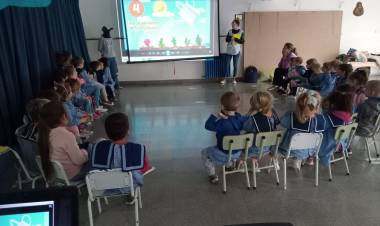 El grupo de Promotores Ambientales sigue visitando los Jardines de Infantes de la ciudad