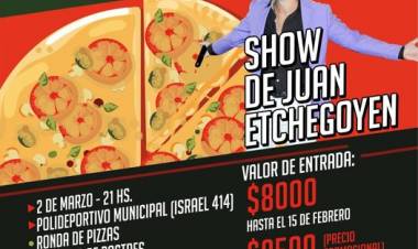 Show de Juan Etchegoyen en el Polideportivo Municipal