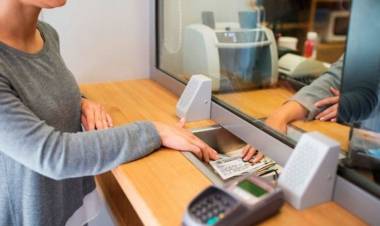 A partir de Abril, la atención al público en los bancos será de 10 a 15
