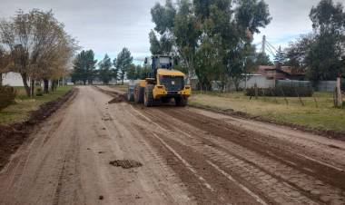Activos trabajos en la localidad de Pasman y diversos barrios de Suárez