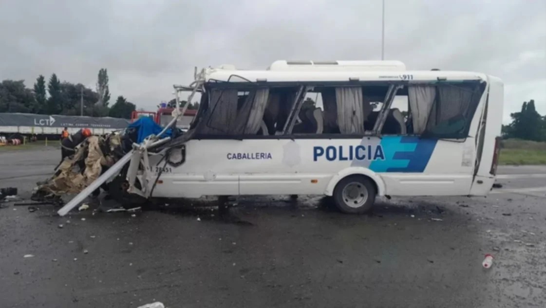Muerte de 4 policías: piden las razones de trasladarlos 1400 kilómetros para un evento deportivo