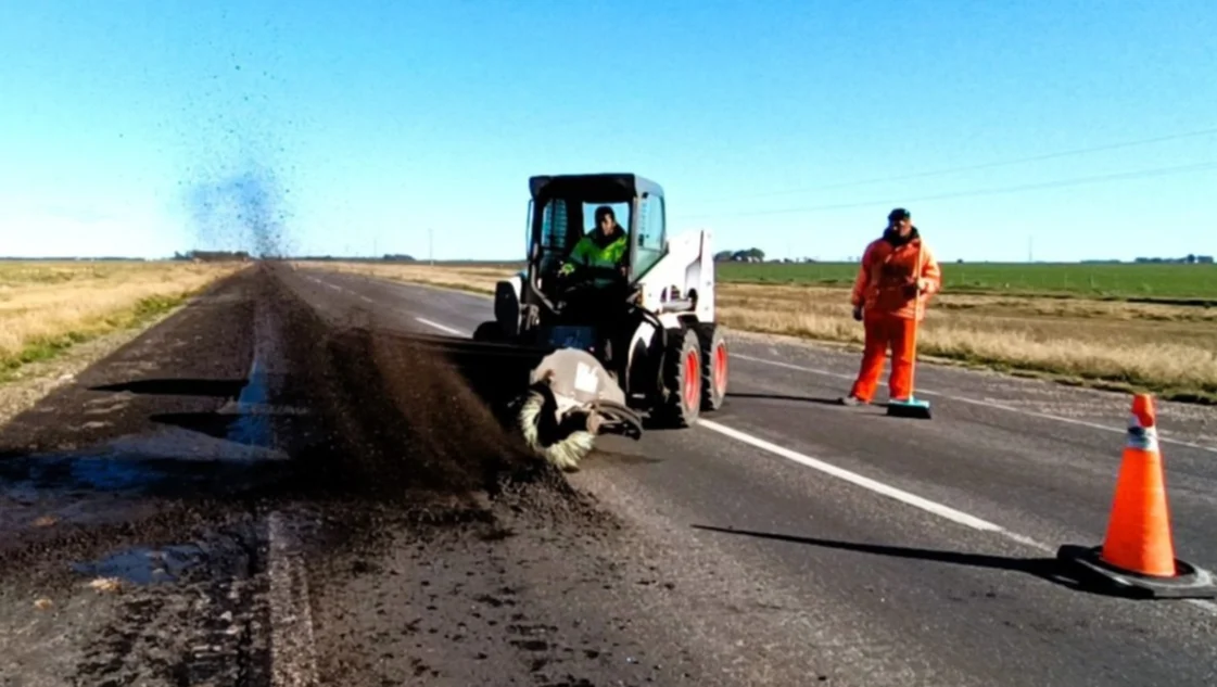 Suspendieron obras por falta de pago en la ruta 3, entre Dorrego y Gonzales Chaves