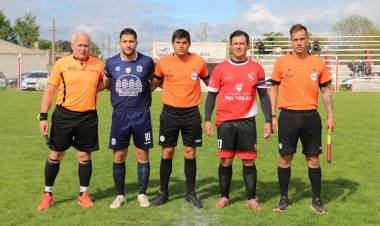 En un partidazo "El Rojo" igualó con Sarmiento, y Blanco y Negro fue el unico ganador de nuestro medio