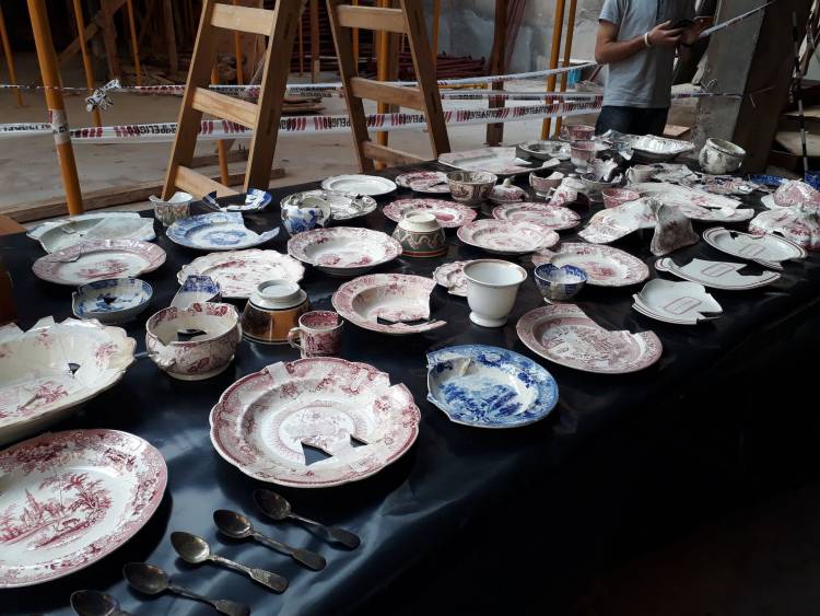 Excavaron para hacer un edificio en donde vivió Juan Manuel de Rosas y recuperaron tesoro histórico