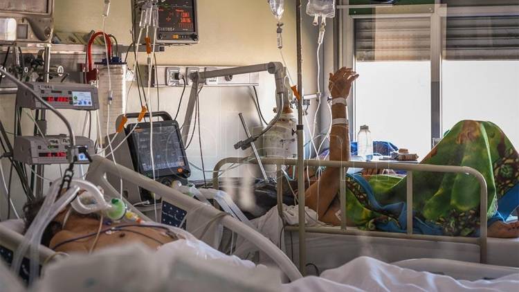 Hospitales bonaerenses piden responsabilidad y gremios porteños advierten sobre colapso