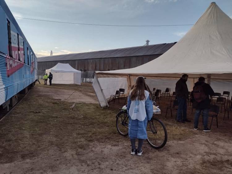 Llegó el " Tren Sanitario a Coronel Suárez