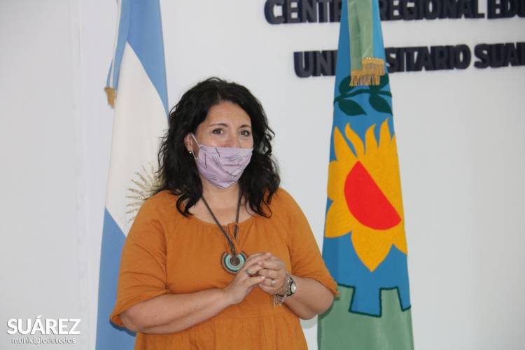 Primera clase presencial en CREUS de la licenciatura en Educación