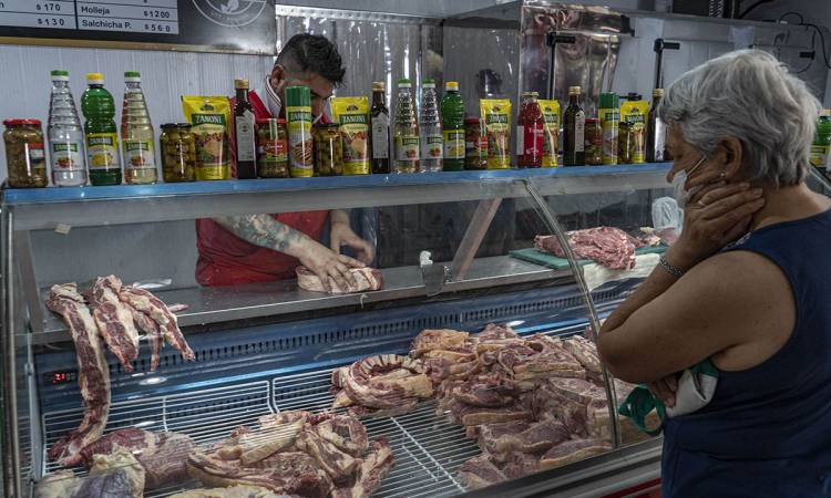 Acuerdan los precios de cinco cortes de carne para las fiestas