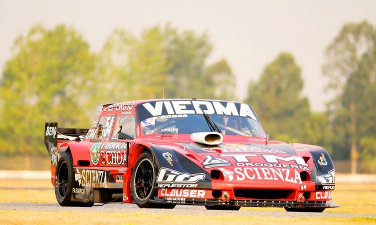 Ochoa y Piñeiro ganan en el inicio de la temporada del TC Mouras y el TC Pista Mouras