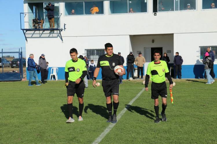 Arrancó la liguilla. El Progreso goleó a Peñarol de Pigué 4 a 1