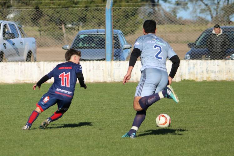 Arrancó la liguilla. El Progreso goleó a Peñarol de Pigué 4 a 1
