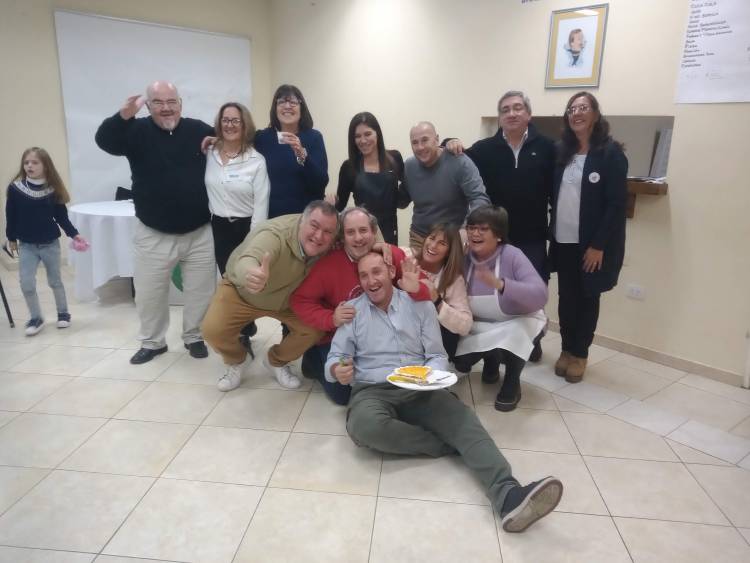 Peña solidaria para el Hogar de Ancianos Domingo Goñi.