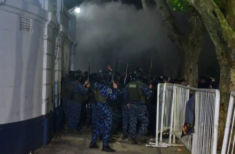¿Peligran los partidos? Policías planean renunciar a los servicios de cancha por los incidentes en La Plata