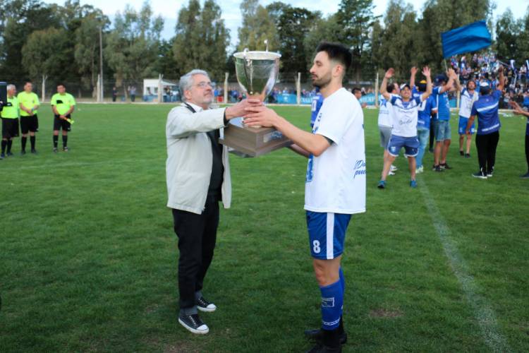 Racing con la Ley Penal es el Campeón 2022 de la Liga Regional de Futbol.