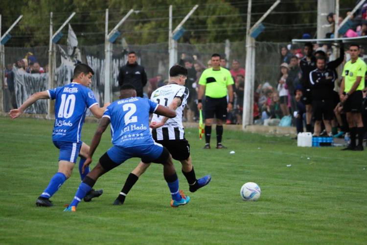 Racing con la Ley Penal es el Campeón 2022 de la Liga Regional de Futbol.