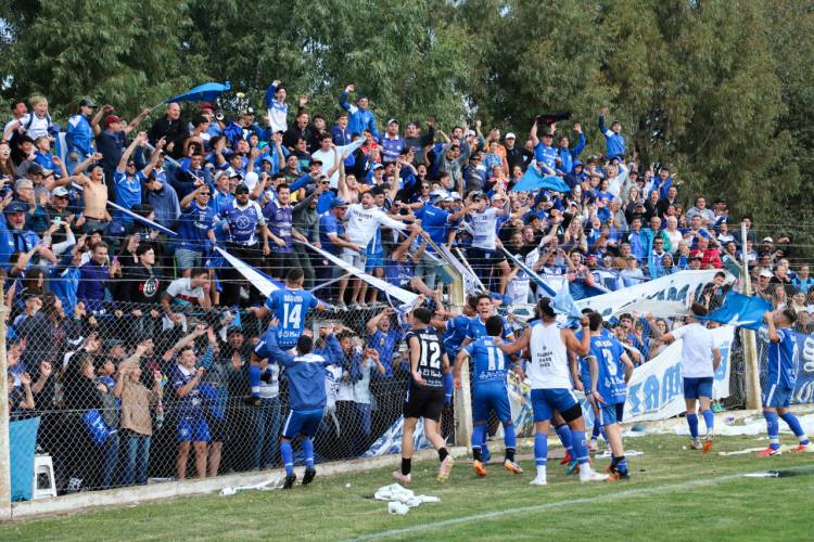 Racing con la Ley Penal es el Campeón 2022 de la Liga Regional de Futbol.
