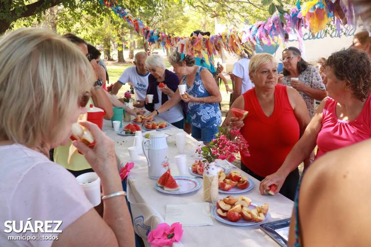 Desayuno tropical y entrega de premios de torneo Interno de Tejo