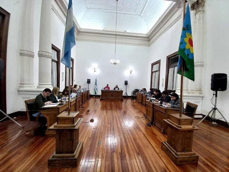 Invitación del Honorable Concejo Deliberante de Coronel Suarez