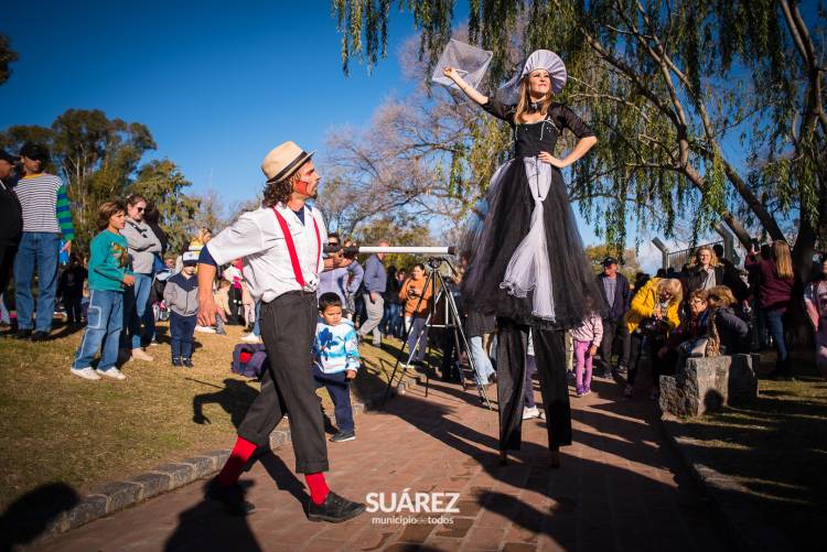 Inauguración del renovado Carrusel y juegos mecánicos en la plaza Tambor de Tacuarí