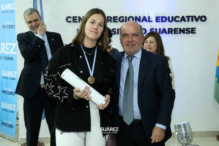 Felicitaciones a los 40 egresados Licenciados en Educación de CREUS