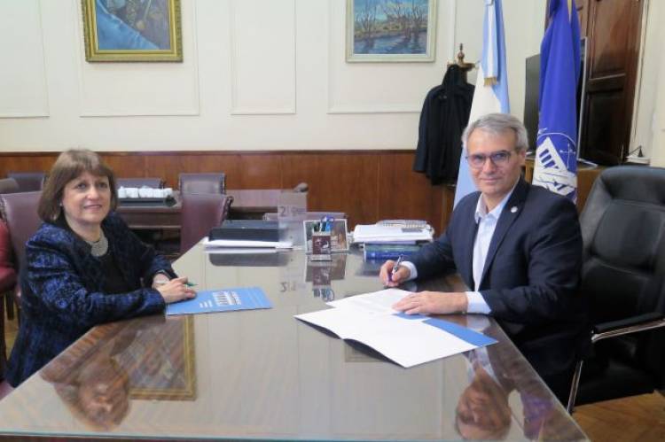 Convenio con la Cooperativa Obrera para emplear estudiantes y graduados con discapacidad