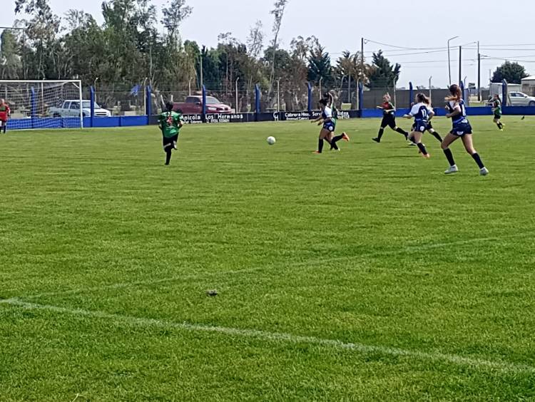 Futbol femenino El Progreso en el relato de Pasión Deportiva, no pudo con Independiente de Rivera.