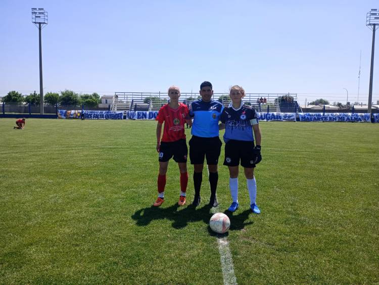 Femenino, Independiente SJ venció al Progreso y es único puntero en su zona