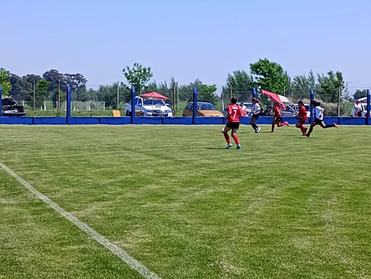 Femenino, Independiente SJ venció al Progreso y es único puntero en su zona